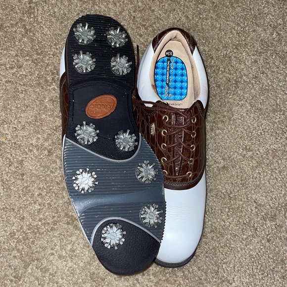 MENs GOLF SHOES -size 9.5 - Picture 3 of 3